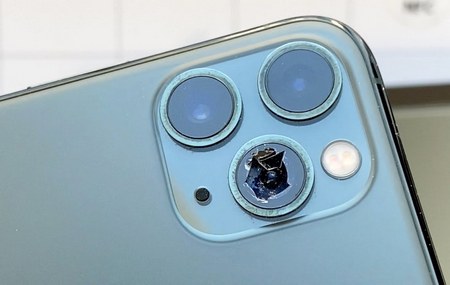 Замена стекла камеры на iPhone