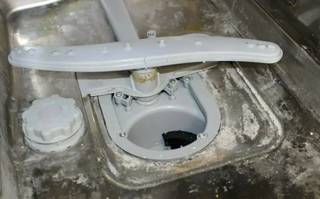 Посудомоечная машина не моет посуду