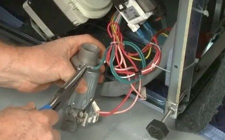 Посудомоечная машина не моет посуду