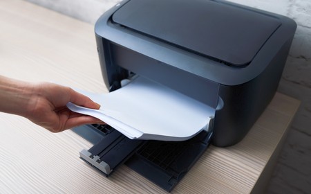 Замятие бумаги в принтере, как избежать?