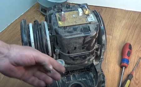 Чистка пылесоса