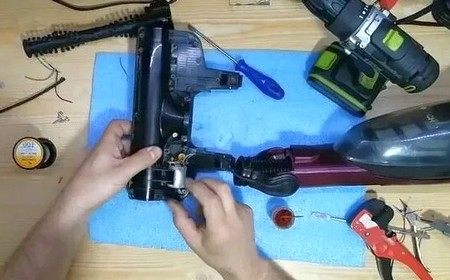 У пылесоса не крутится щетка