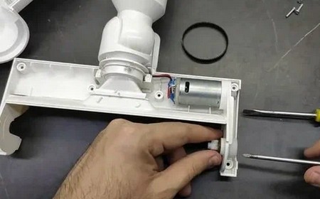 У пылесоса не крутится щетка