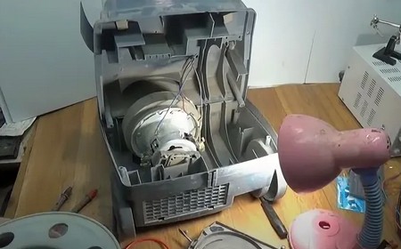 Ремонт пылесоса Redmond