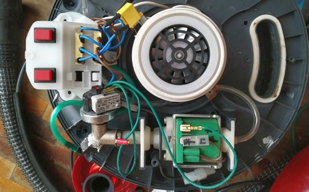 Робот-пылесос не подает воду