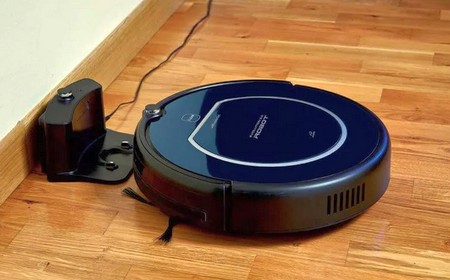 Робот-пылесос выключается